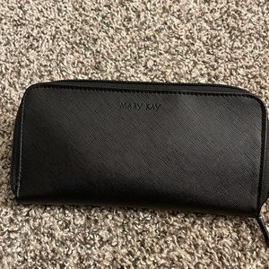 Mary Kay Essential 5 Brush Collection